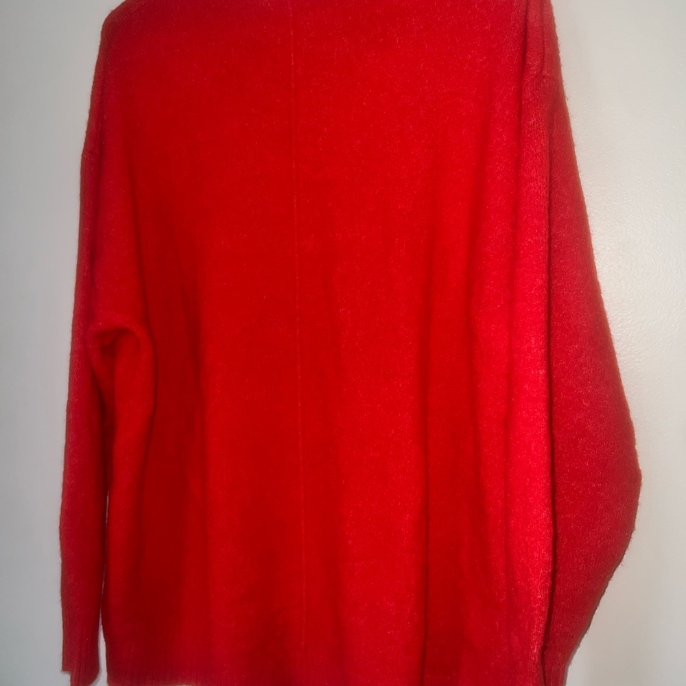 Red fuzzy sweater - Picture 3 of 3